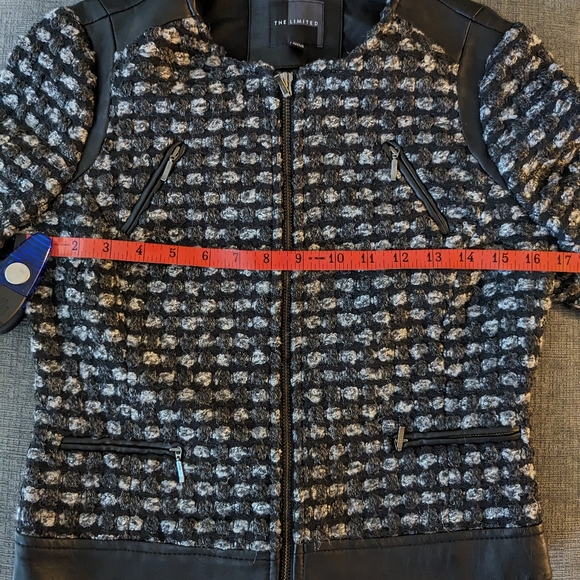 THE LIMITED Cropped Tweed Jacket - Size XSP - Picture 3 of 4